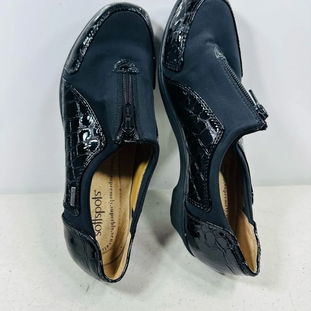 Women's SoftSpots Stretch Comfort Shoes Top Zip Black Patent Size